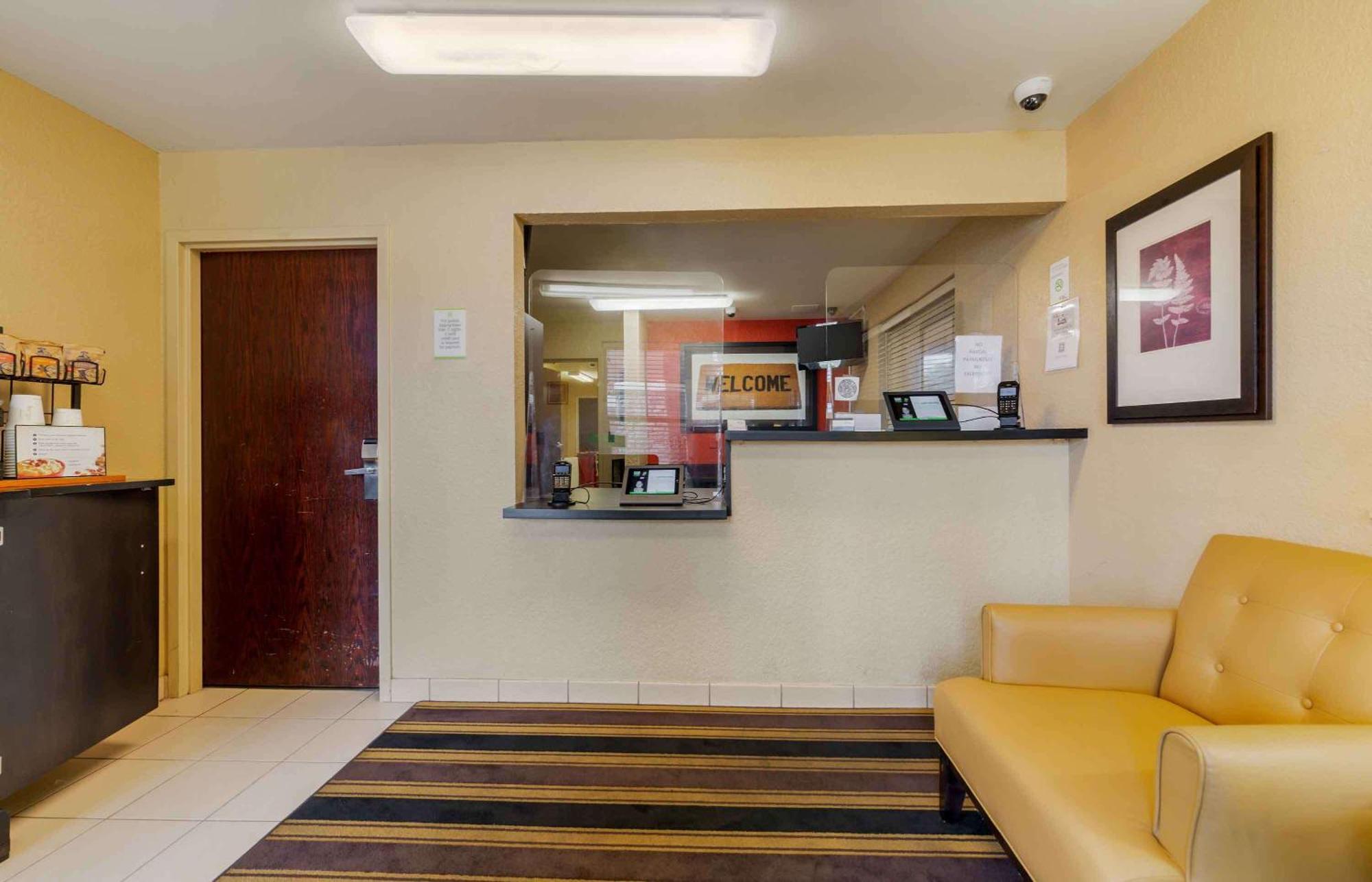 Extended Stay America Suites - Fort Lauderdale - Cypress Creek - Andrews Ave Oakland Park Exterior foto