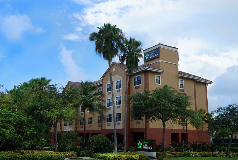 Extended Stay America Suites - Fort Lauderdale - Cypress Creek - Andrews Ave Oakland Park Exterior foto